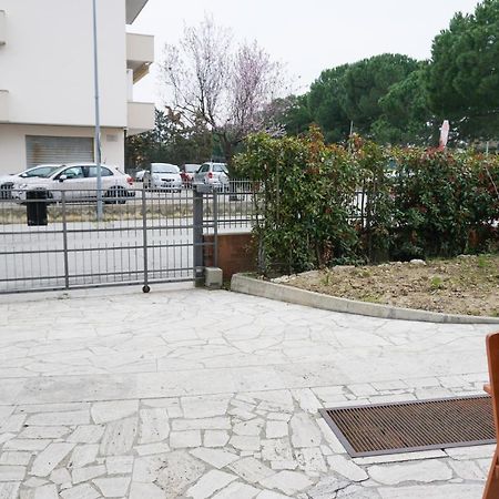 Al Mare Da Nonna Me' Apartment Porto Sant'Elpidio Bagian luar foto
