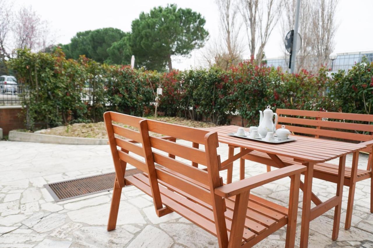Al Mare Da Nonna Me' Apartment Porto Sant'Elpidio Bagian luar foto